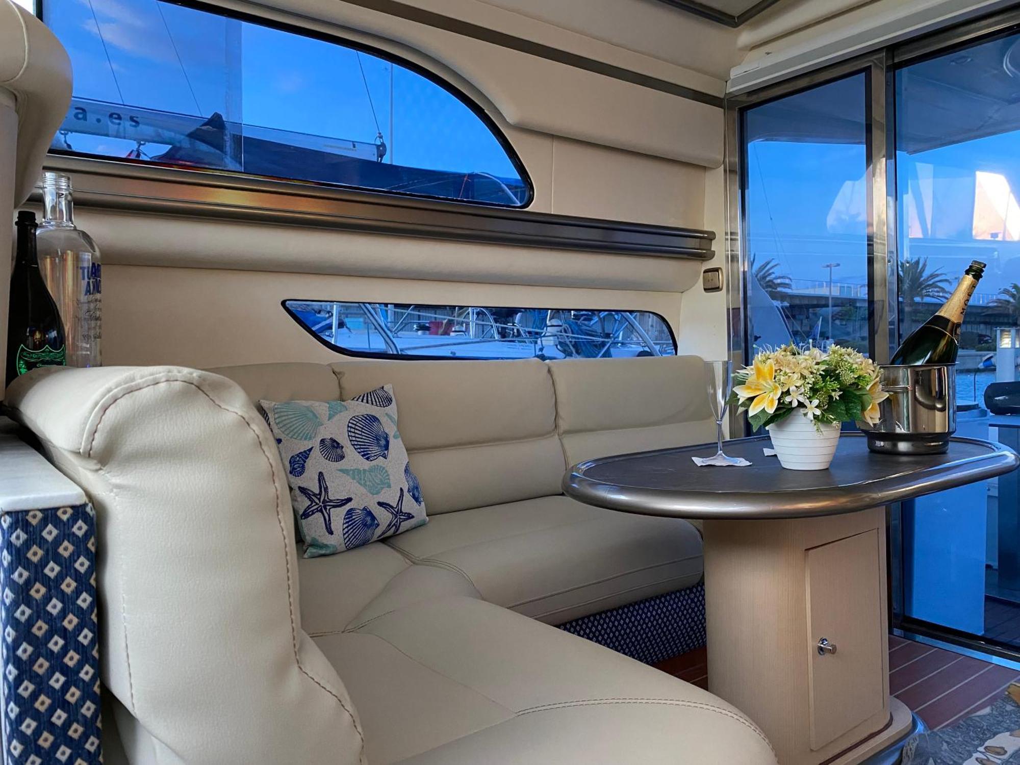 Bateau-hôtel The Yacht Experience