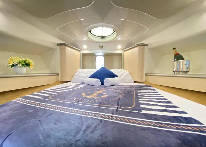 The Valencia Yacht Experience