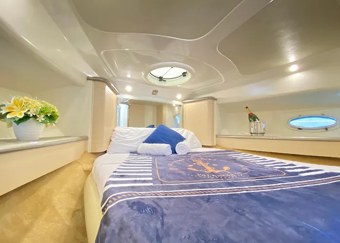 The Valencia Yacht Experience